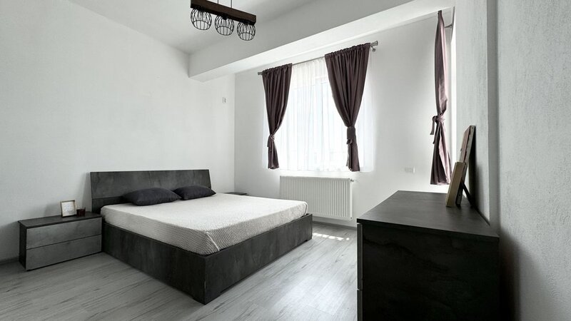 Parcul Teilor,  De inchiriat - apartament 2 camere -centrala proprie
