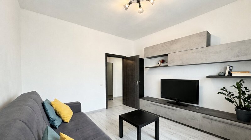 Parcul Teilor, de inchiriat apartament 2 camere, centrala proprie.