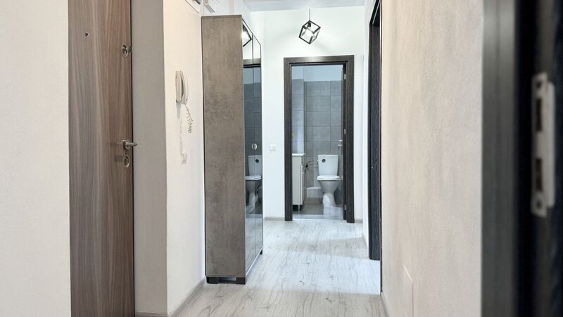 Parcul Teilor, de inchiriat apartament 2 camere, centrala proprie.
